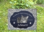 Preview: Tiergedenkstein Granit 30x20x2cm mit Schieferplatte formwild